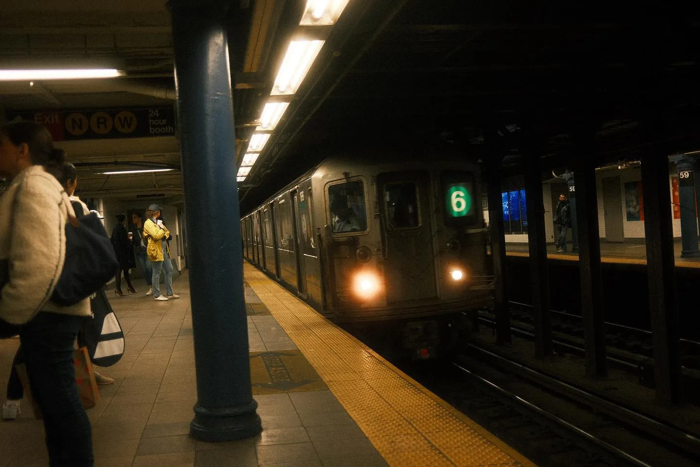 Subway Happenings. (image 8 of 8)